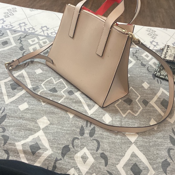 KATE SPADE NEW YORK BAG (Authentic) - Picture 3 of 8